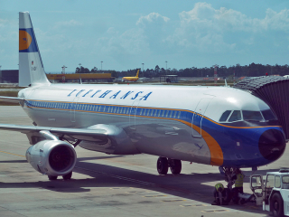 Illustration for article titled Plane Porn - Retro Liveries, Part Deux
